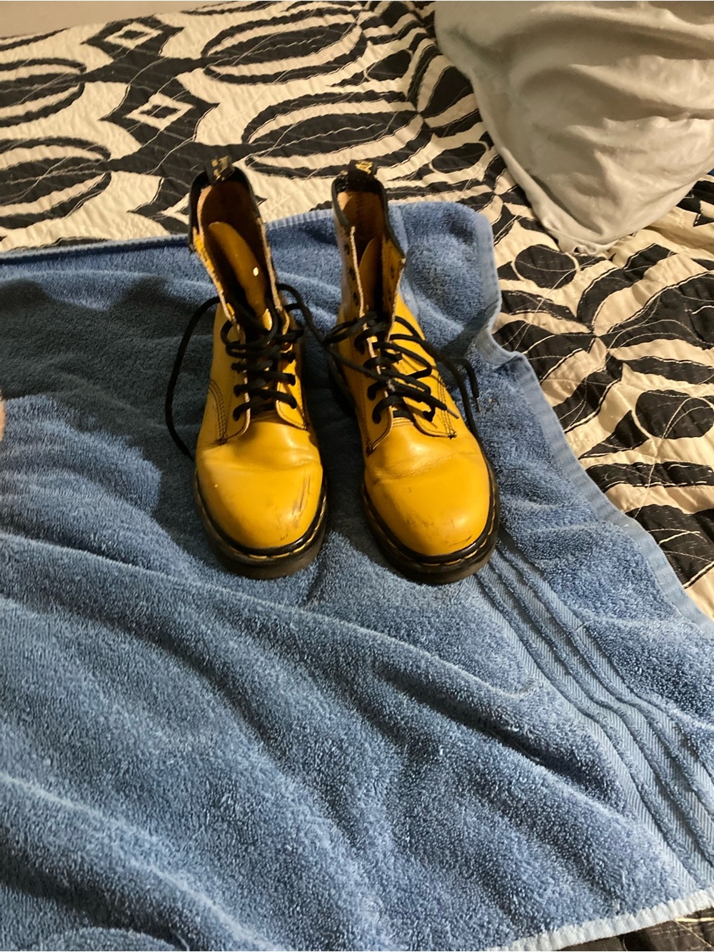 Dr. Martens Yellow Leather Lace-Up Combat Boots - Picture 4 of 5